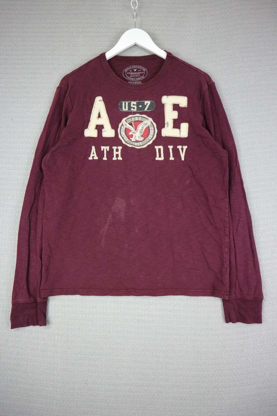 American Eagle Athletic Fit Burgundy Longsleeve Shirt Medium